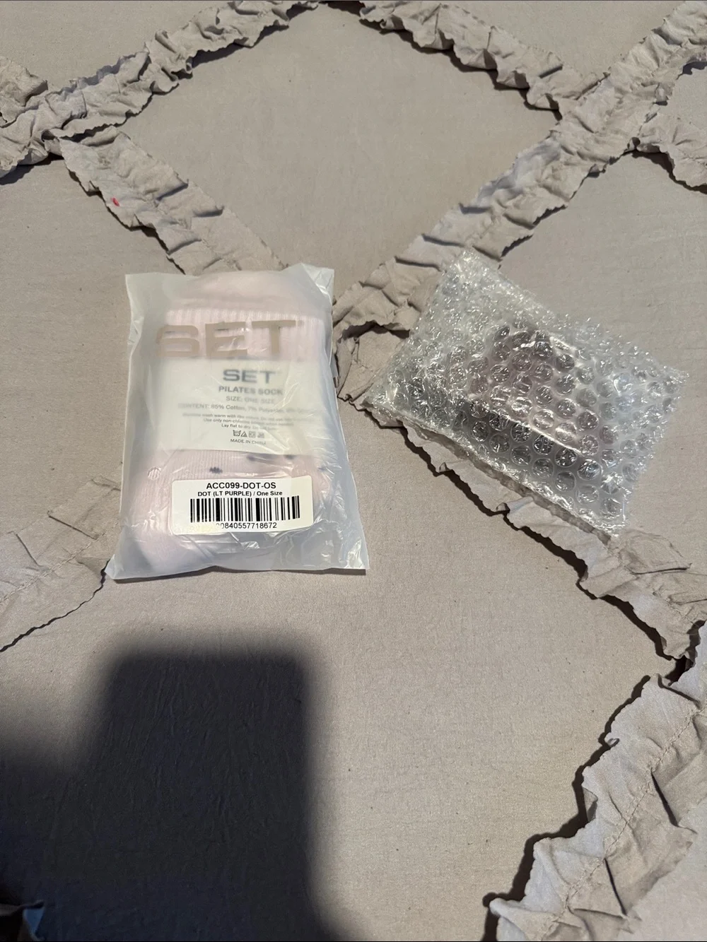 NWT Set Active Pilates Socks & Claw Clip - Dot